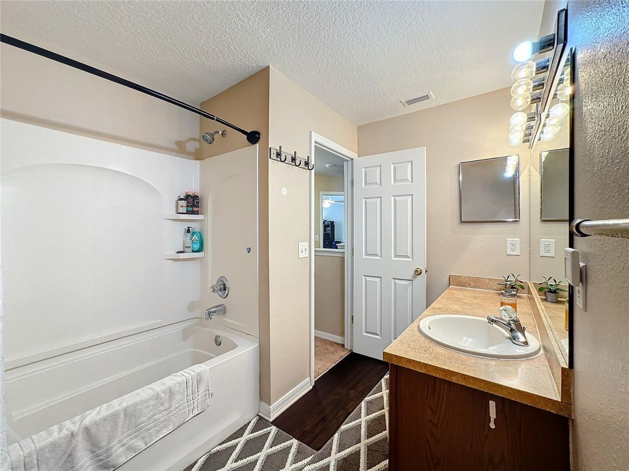 6312 Magnolia Trails Lane, Gibsonton, FL 33534 Photo