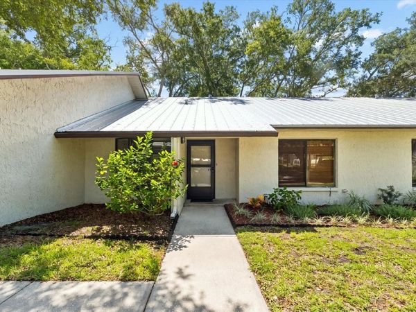 821 3RD AVENUE SW, Unit 15/7, LARGO, FL 33770