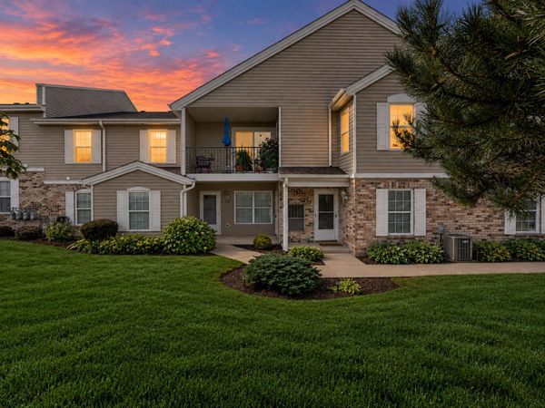 1122 N Sunnyslope Dr, Unit 203, Mount Pleasant, WI 53406