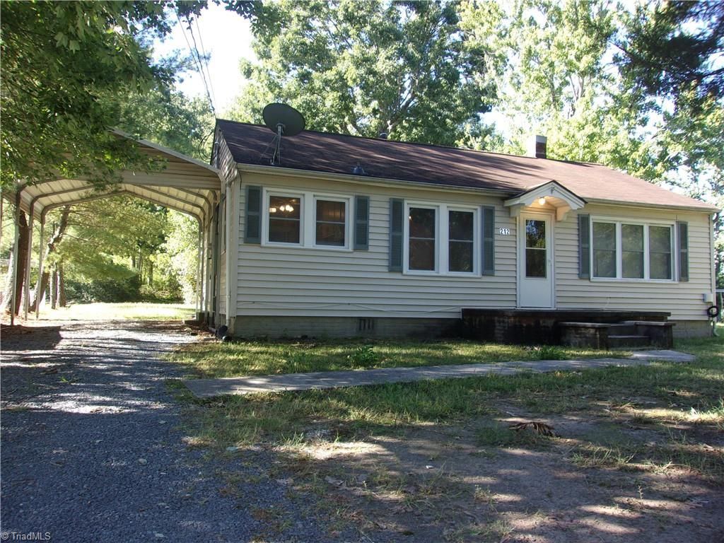 212 Foster Street, Asheboro, NC 27205 Main Photo