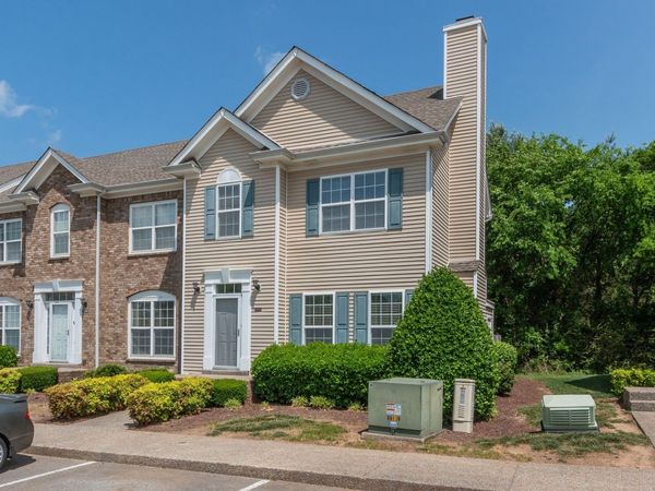 3041 Newport Valley Circle , Thompsons Station, TN 37179