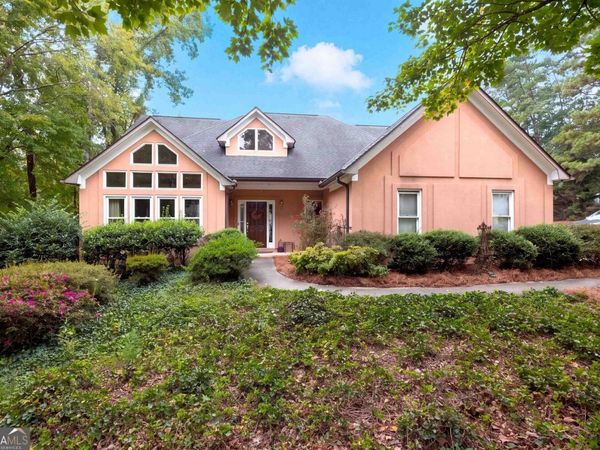 305 Deer Cliff Cove, Lawrenceville, GA 30043