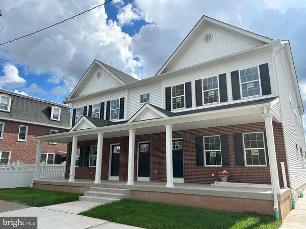 138 5TH STREET W, Unit 4, LANSDALE, PA 19446