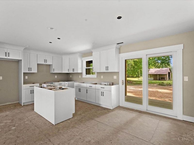 604 Laura Drive, Tate Township, OH 45106 Photo 5