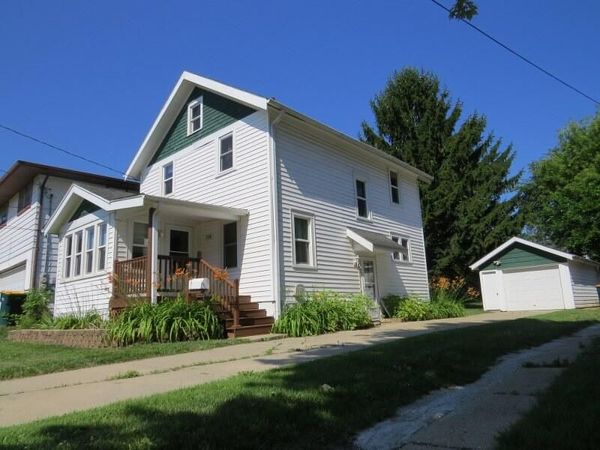 1710 Taylor Ln, West Bend, WI 53090