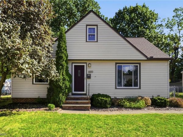 6211 Anita Drive , Parma Heights, OH 44130