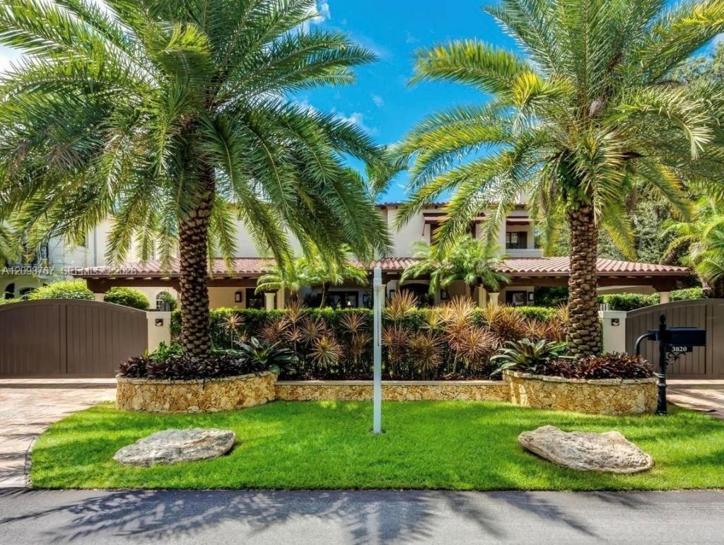 3820 Loquat Ave , Coconut Grove, FL 33133 Main Photo