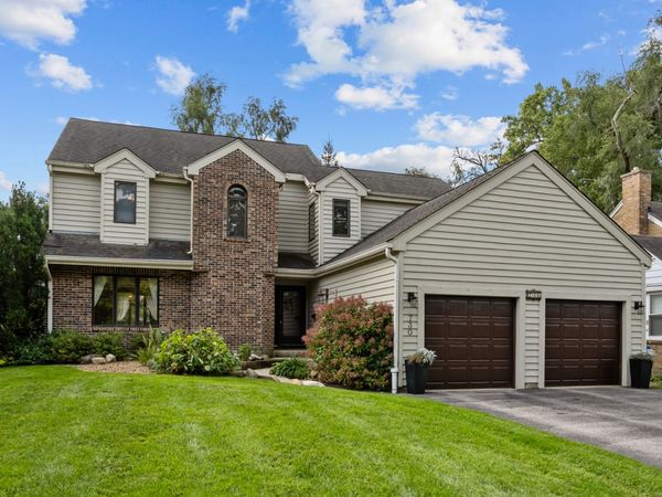 730 Llewellyn Avenue , Highland Park, IL 60035