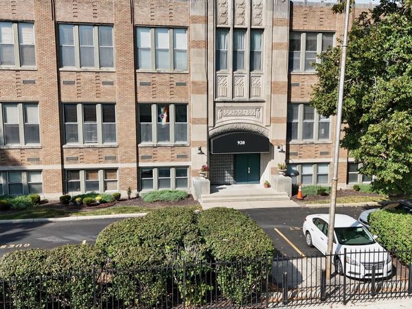 920 E 62nd Street , Unit M14, Indianapolis, IN 46220