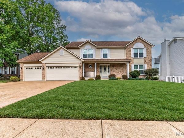 1334 Park Meadow Drive , Fenton, MO 63026
