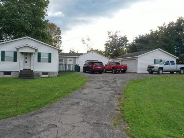 7528 Grant Avenue Road, Auburn, NY 13021