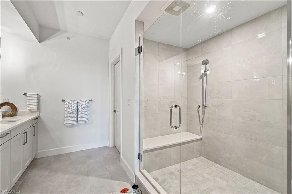 4142 Bay Beach Ln, Unit 705, Fort Myers Beach, FL 33931 Photo