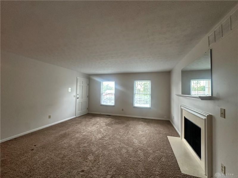 196 Lyons Drive, Centerville, OH 45459 Photo 4