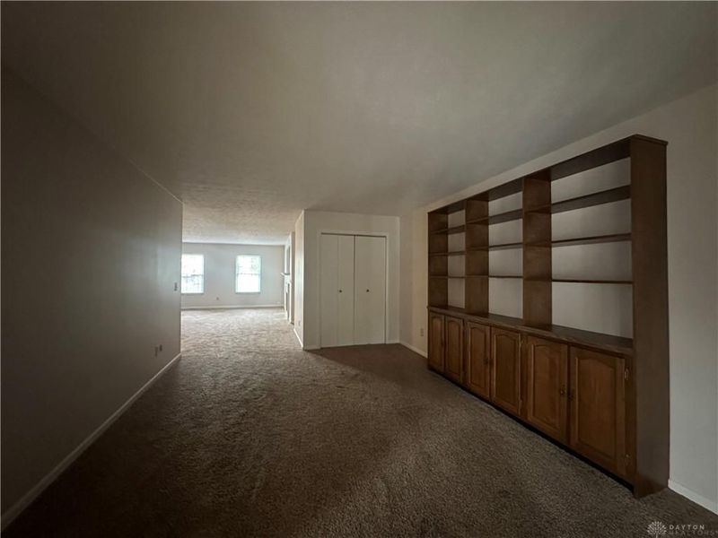 196 Lyons Drive, Centerville, OH 45459 Photo 9