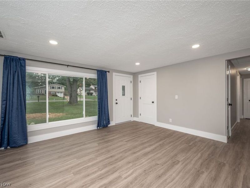 1828 Glenwood Drive , Twinsburg, OH 44087 Photo 8