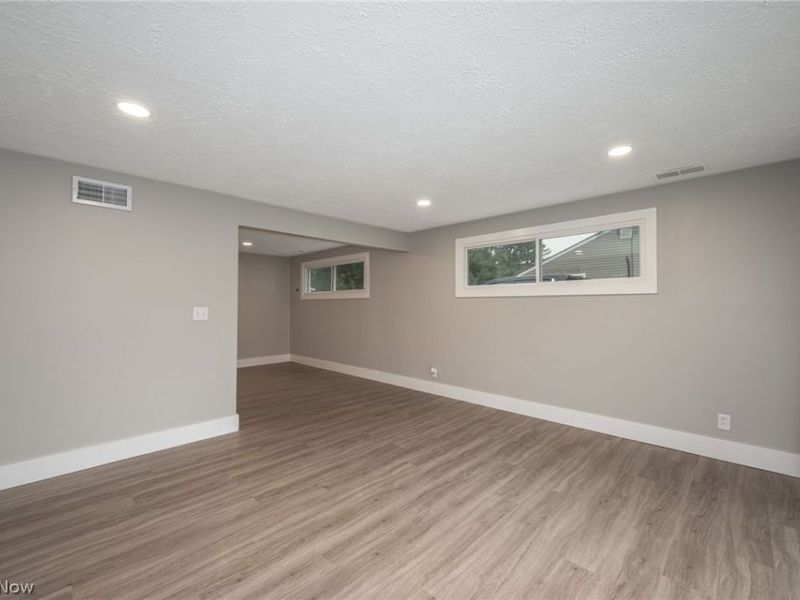 1828 Glenwood Drive , Twinsburg, OH 44087 Photo 9