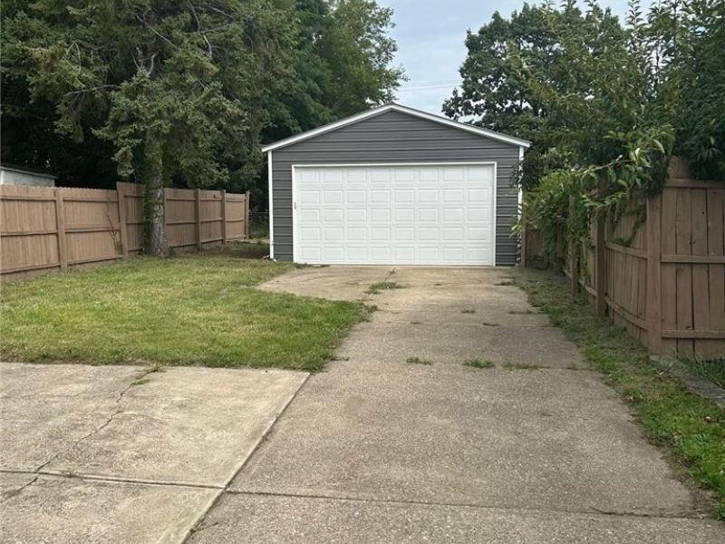 1607 E 34th Street, Cleveland, OH 44114 Photo 31