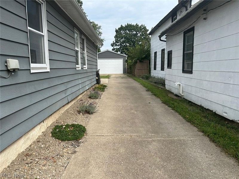1607 E 34th Street, Cleveland, OH 44114 Photo 4