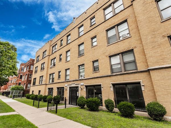 6949 S Paxton Avenue , Unit 2A, Chicago, IL 60649