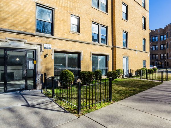 6949 S Paxton Avenue , Unit 3C, Chicago, IL 60649