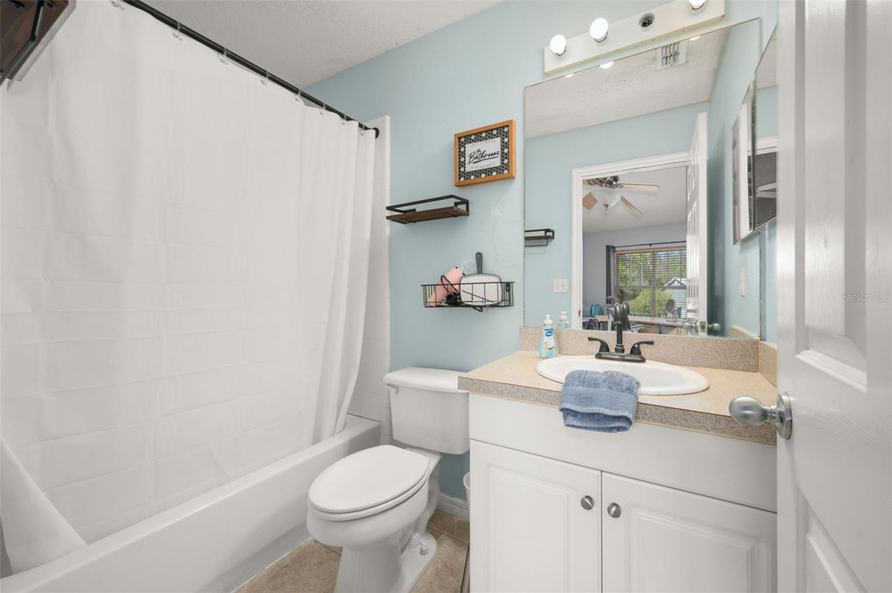 2362 SW 42nd Way, Unit 165, Gainesville, FL 32607 Photo