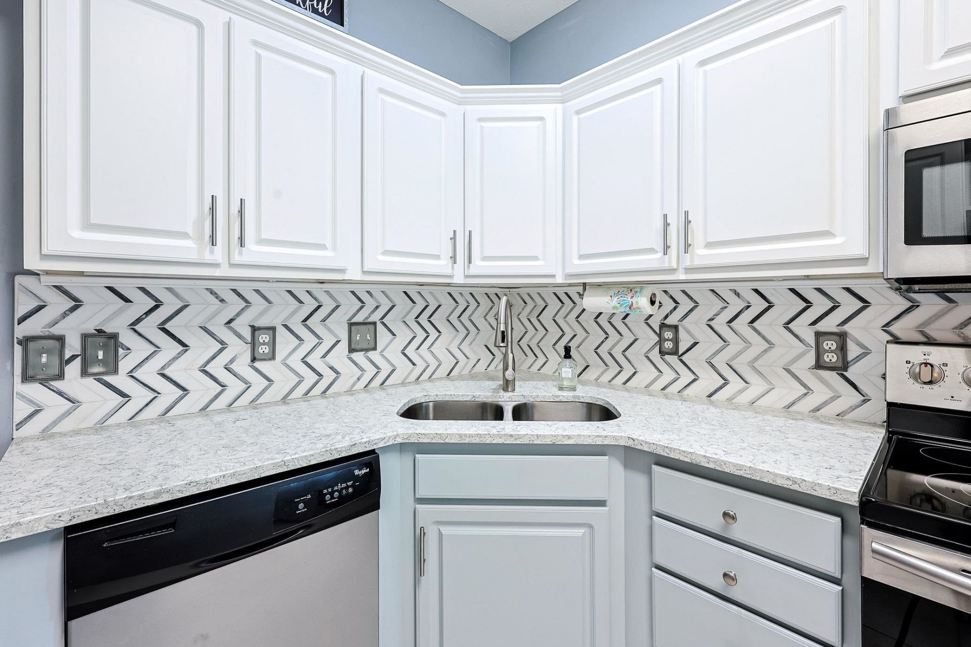 3079 Alice Ln. Photo 8