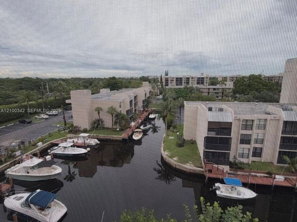 17 Royal Palm Way , Unit 6040, Boca Raton, FL 33432