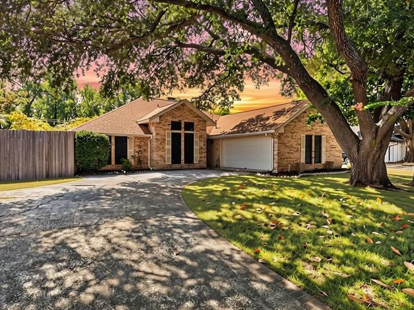 1107 Bayshore Drive, Rockwall, TX 75087