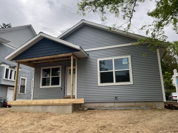812 Kalamazoo Avenue SE, Grand Rapids, MI 49507