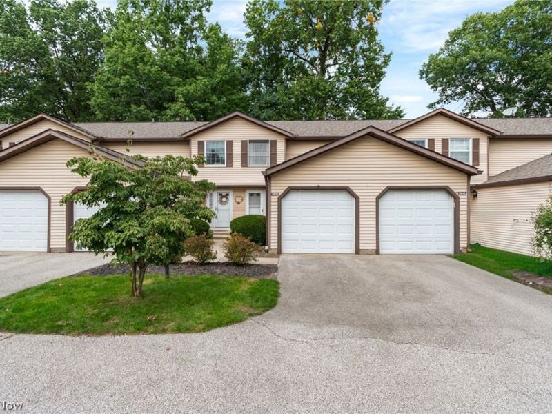 3913 Lake Run Boulevard, Stow, OH 44224 Photo 1