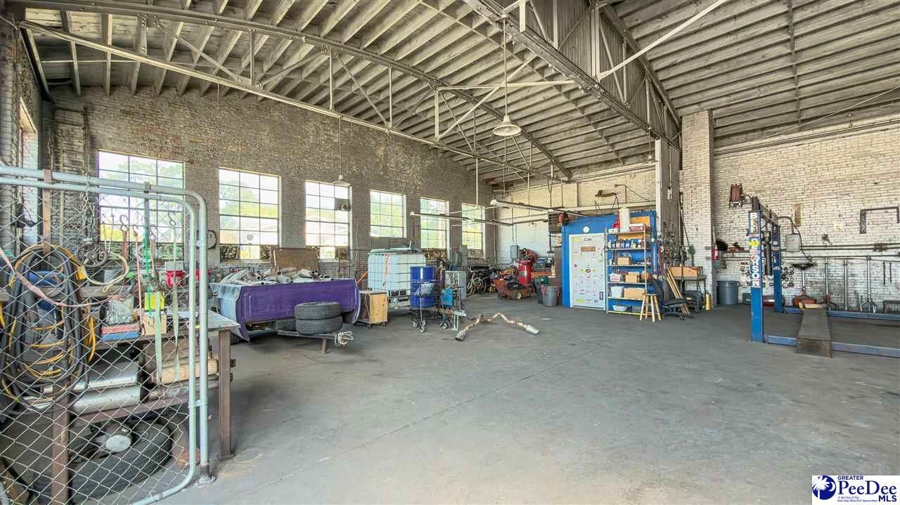 301 E Main Photo 17