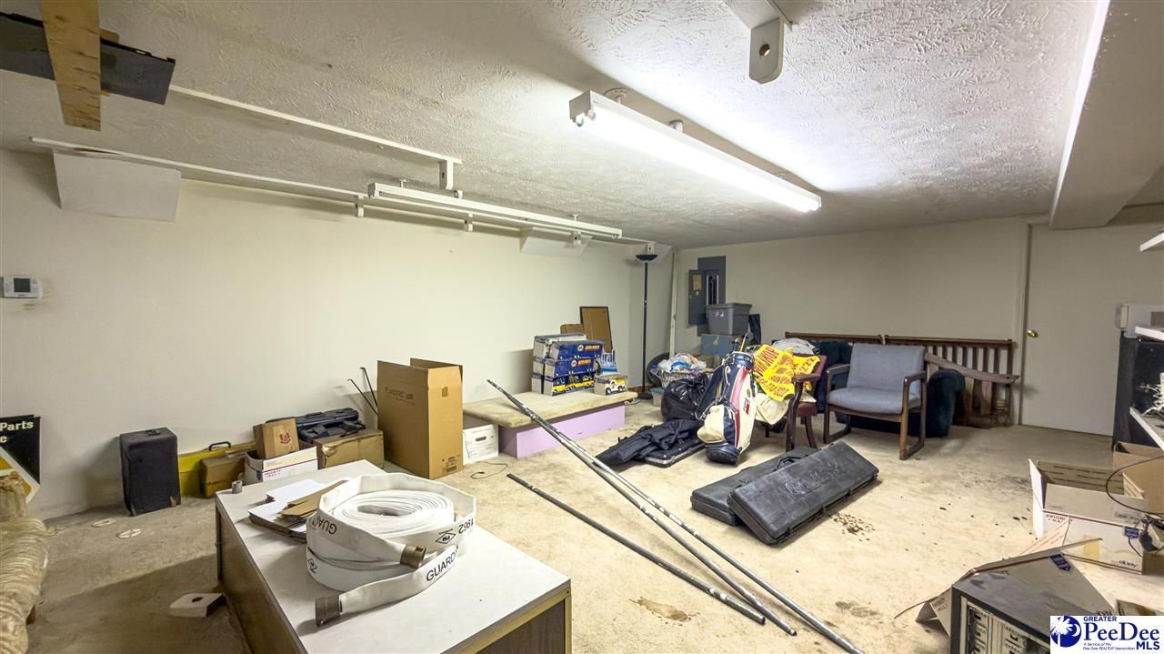 301 E Main Photo 28