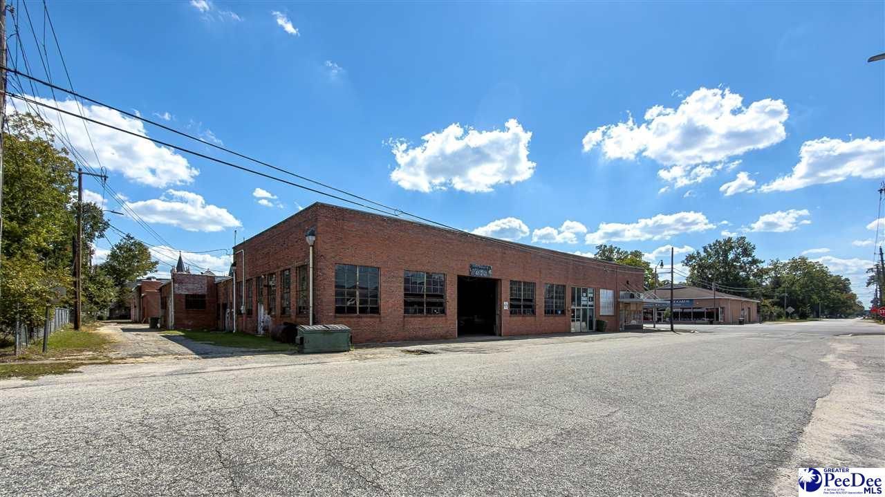 301 E Main Photo 36