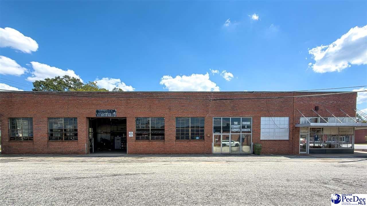 301 E Main Photo 37