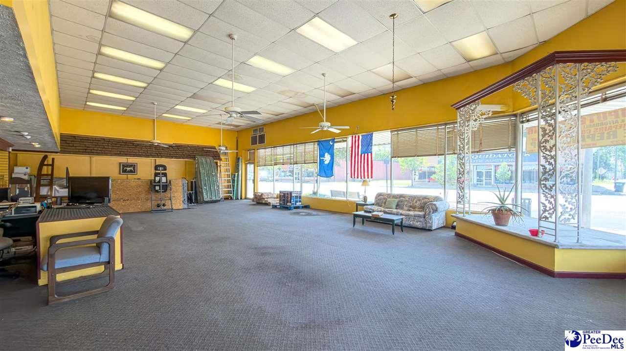 301 E Main Photo 4