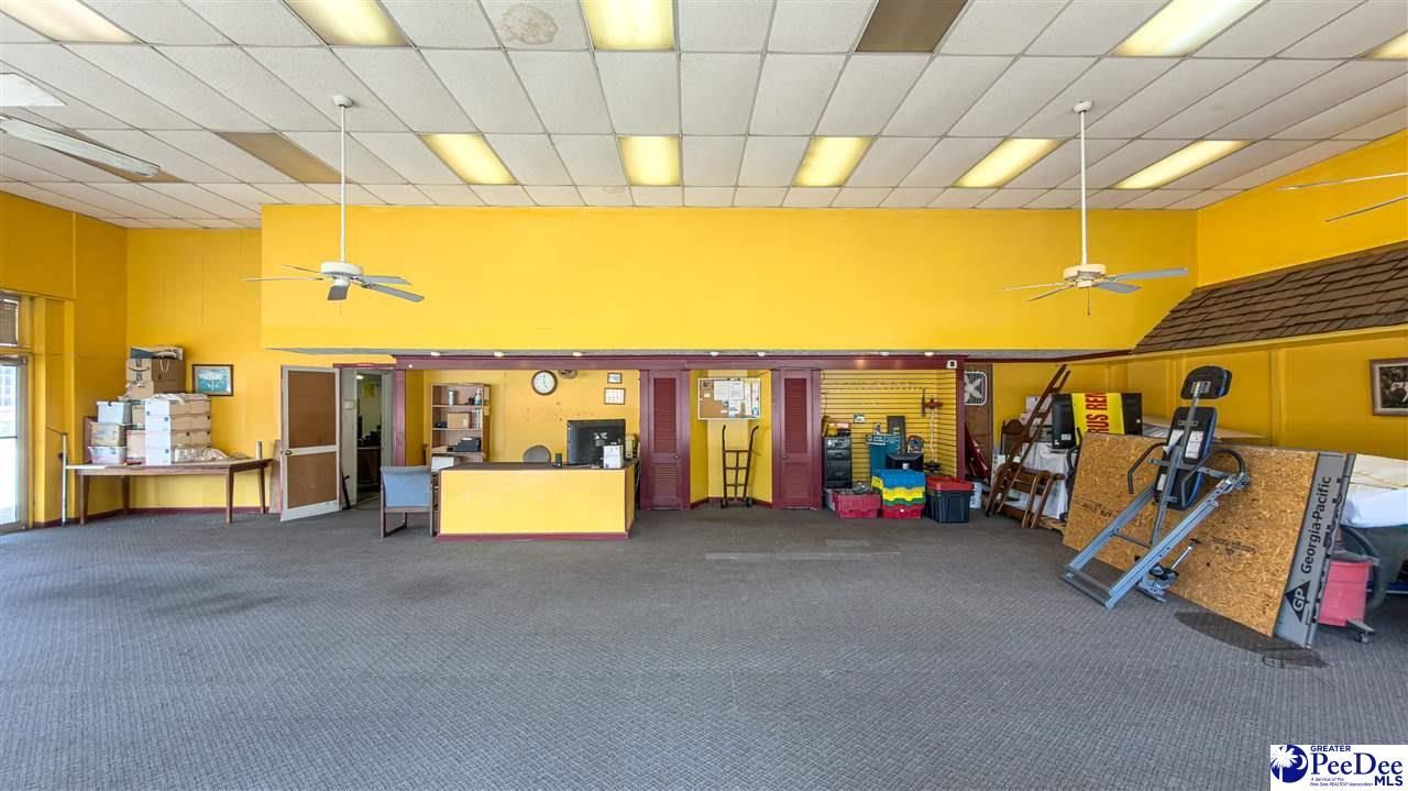 301 E Main Photo 9