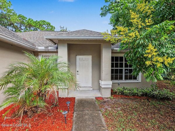 1561 Lucky Street NW , Palm Bay, FL 32907