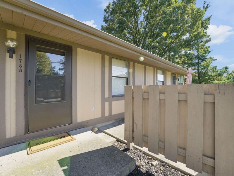 1783 Sun Apple Way, Columbus, OH 43232 Photo 6