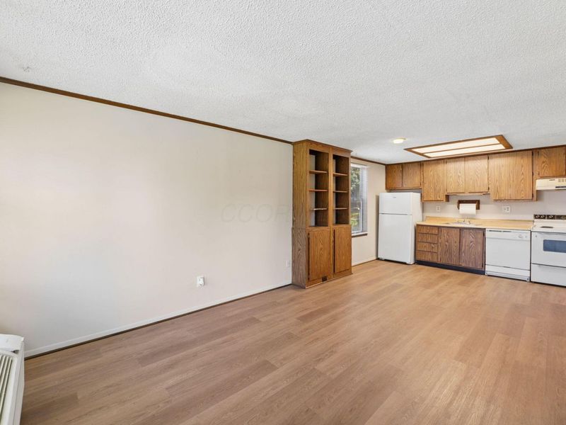 1783 Sun Apple Way, Columbus, OH 43232 Photo 8