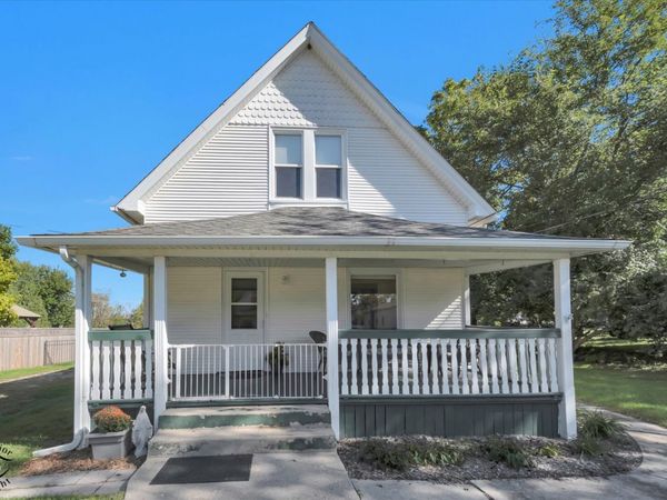 190 W North Street , Manhattan, IL 60442