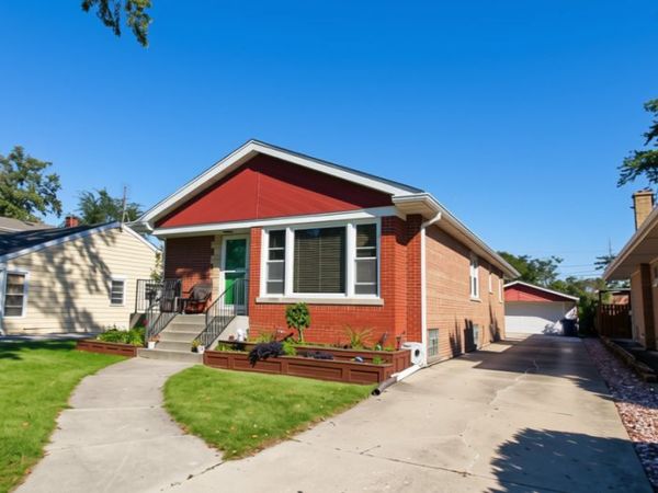 9341 Menard Avenue , Oak Lawn, IL 60453