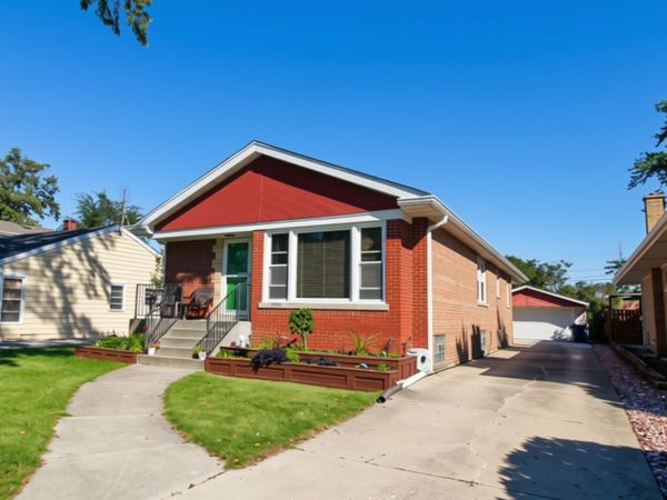 9341 Menard Avenue , Oak Lawn, IL 60453