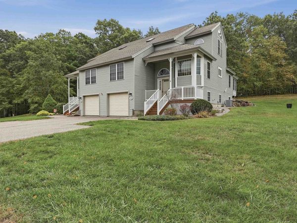 17 Centerview Road, Atkinson, NH 03811