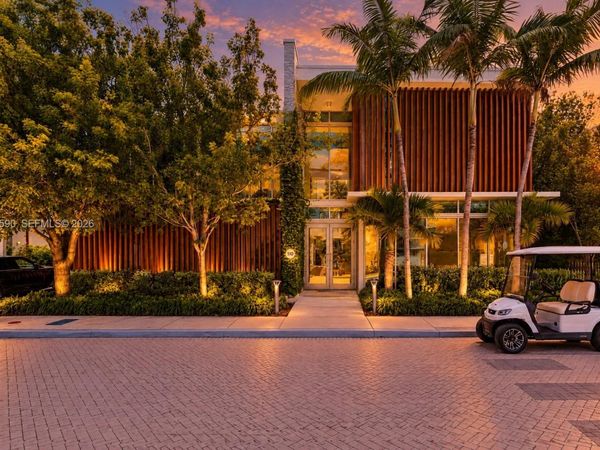 110 Reef Ln , Unit 10, Key Biscayne, FL 33149