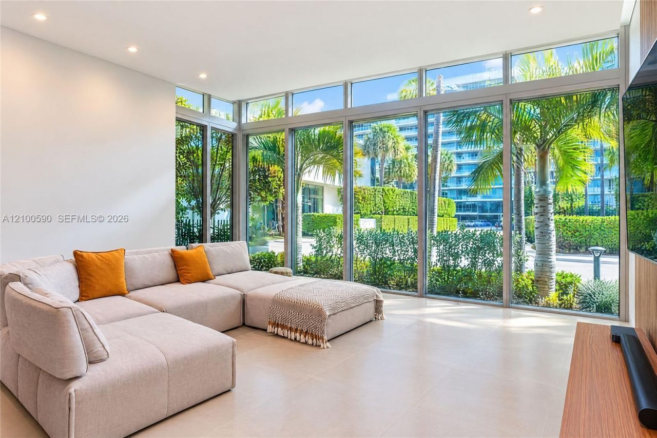 110 Reef Ln , Unit 10, Key Biscayne, FL 33149 Photo