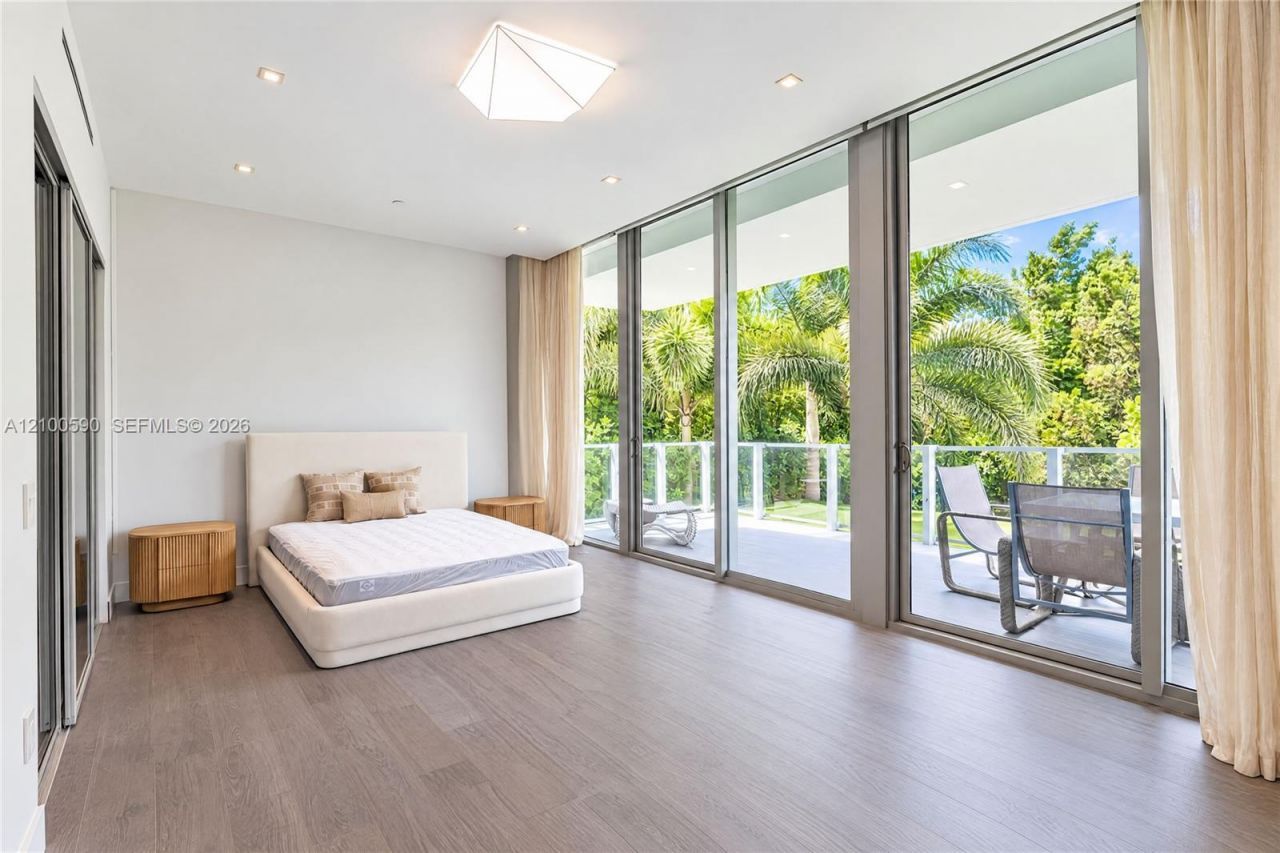 110 Reef Ln , Unit 10, Key Biscayne, FL 33149 Photo