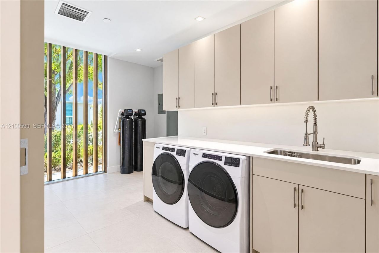 110 Reef Ln , Unit 10, Key Biscayne, FL 33149 Photo