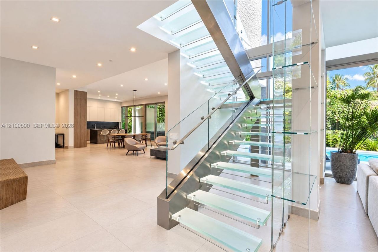 110 Reef Ln , Unit 10, Key Biscayne, FL 33149 Photo