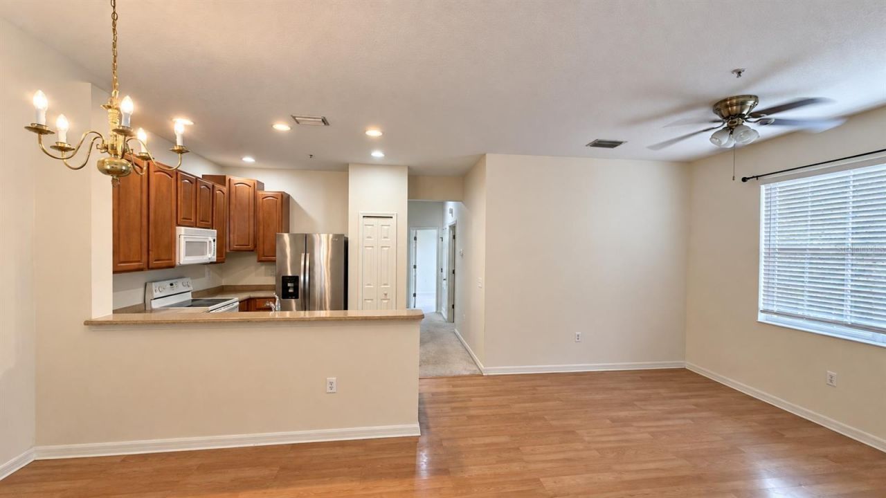 3554 Parkridge Circle , Unit 31-202, Sarasota, FL 34243 Photo