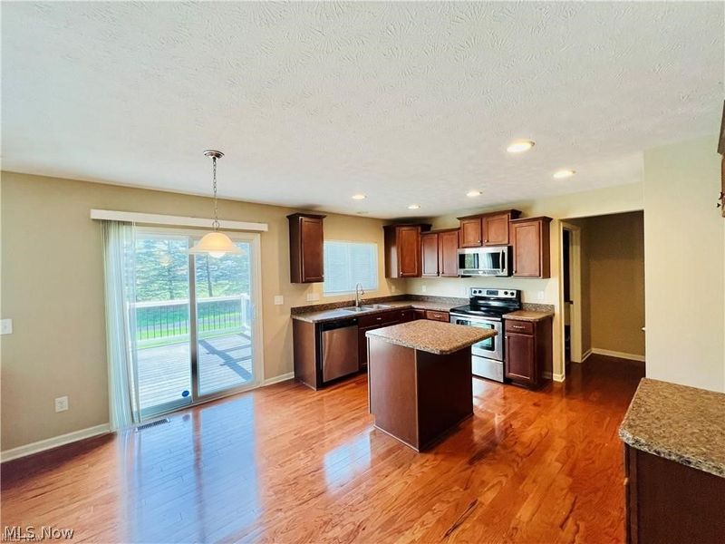 4112 Keswick Drive, Brunswick, OH 44212 Photo 4